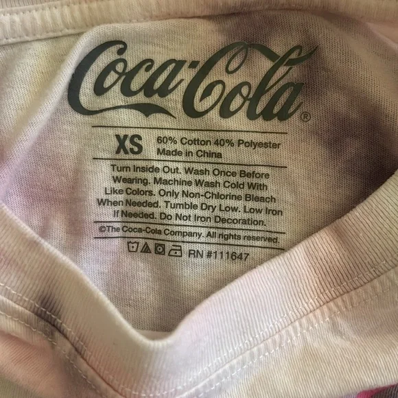 XS Women’s Coca Cola Long Sleeve Tee - Picture 2 of 2